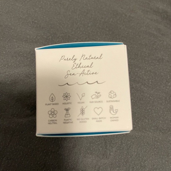 Glow Juice - Picture 2 of 3